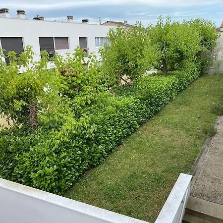 Apartment Parking, Spacieux, Calme, - Coconhome *